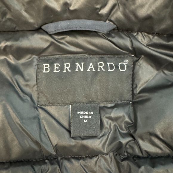 Bernardo Hooded Insulated Parka in Navy Blue - Women's size Medium - Picture 6 of 11